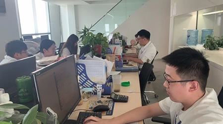 “瓜分快乐”：一场难忘的吃瓜大赛